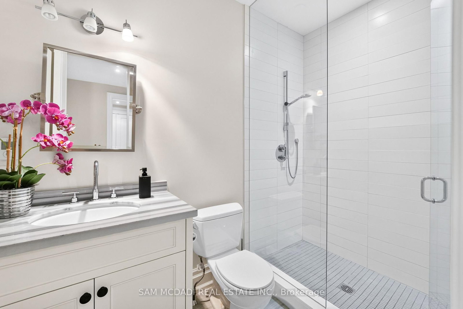 1578 Spring Rd, Mississauga, view 26