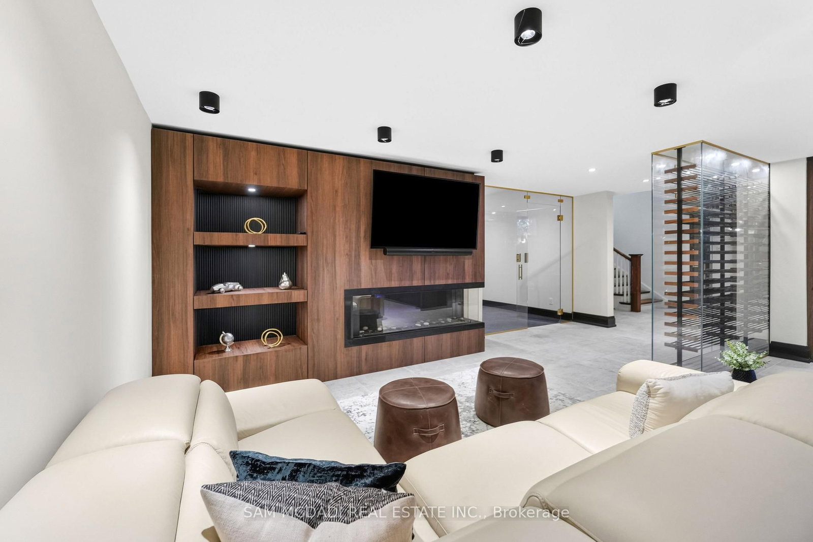 1578 Spring Rd, Mississauga, view 29