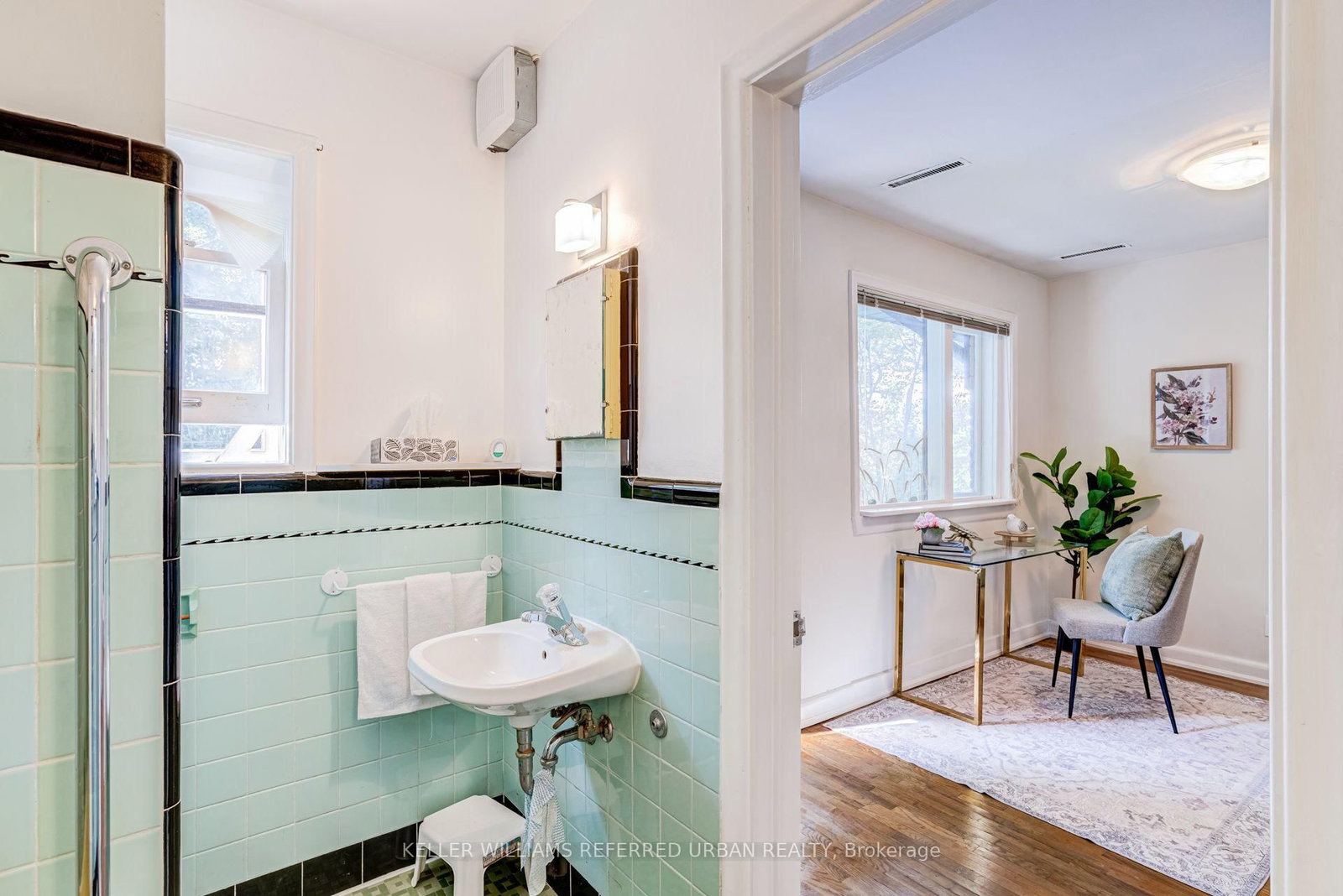 30 Rambert Crescent • Toronto, ON photo 22