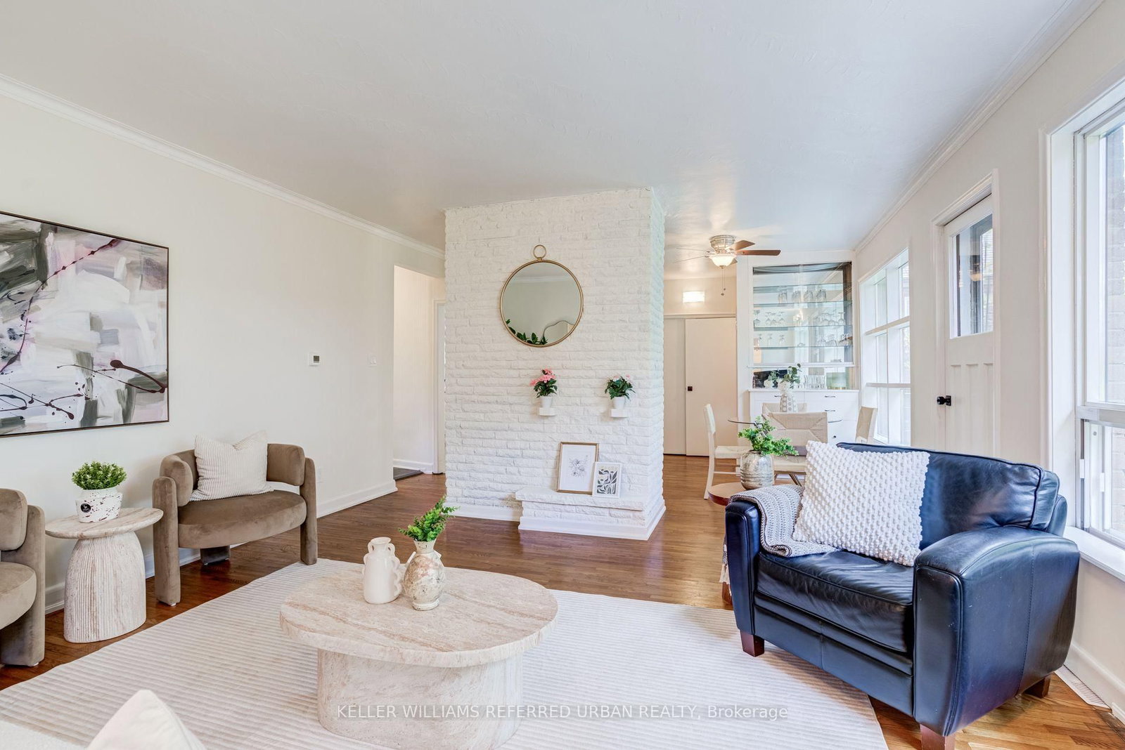 30 Rambert Crescent • Toronto, ON photo 6