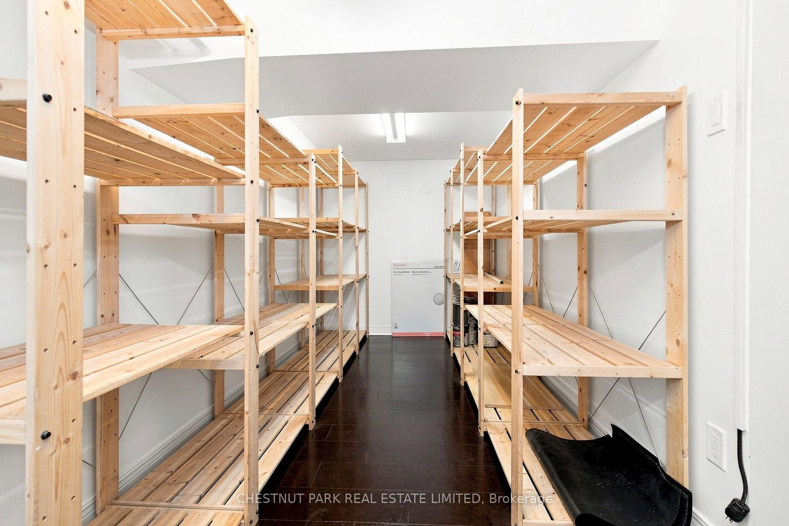 127 Durie Street • Toronto, ON photo 32