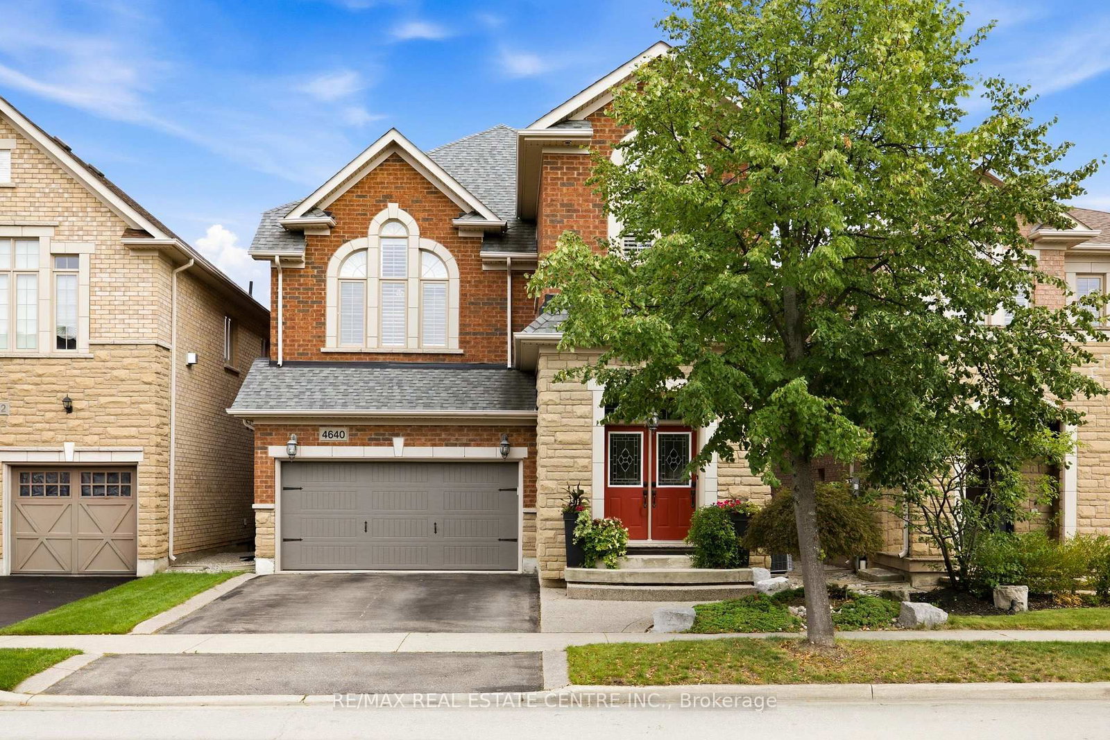 4640 Kearse Street • Burlington, ON photo 1