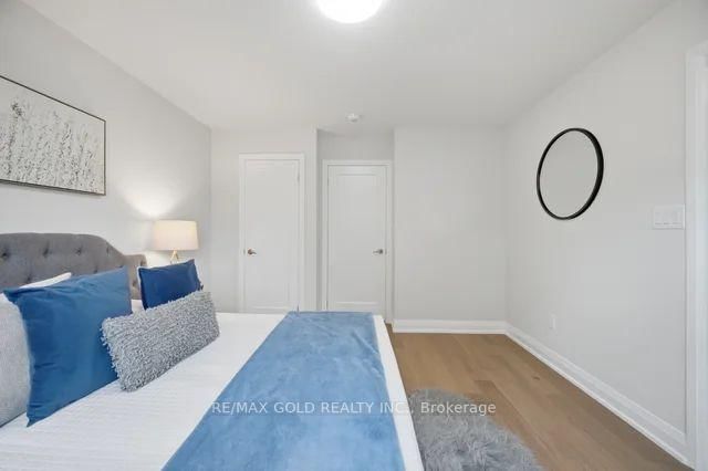 7334 Lowville Heights • Mississauga, ON photo 19