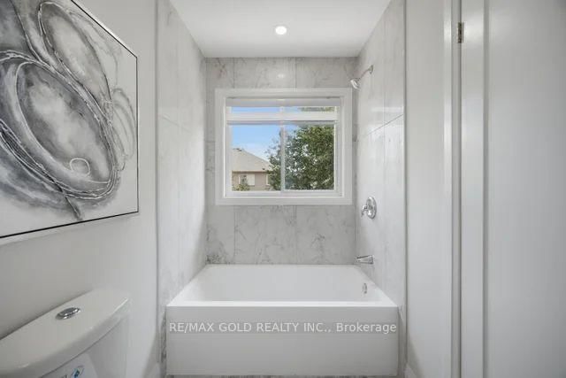 7334 Lowville Heights • Mississauga, ON photo 22