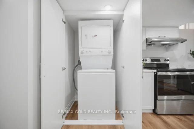 7334 Lowville Heights • Mississauga, ON photo 42