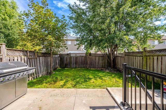 7334 Lowville Heights • Mississauga, ON photo 46