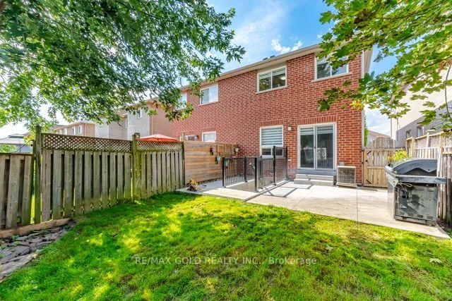 7334 Lowville Heights • Mississauga, ON photo 48
