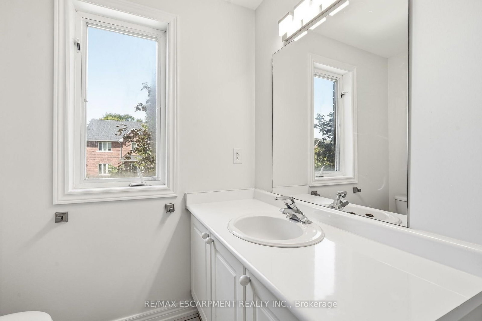 1745 Creek Way • #7 • Burlington, ON photo 18