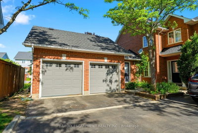 1745 Creek Way • #7 • Burlington, ON photo 3