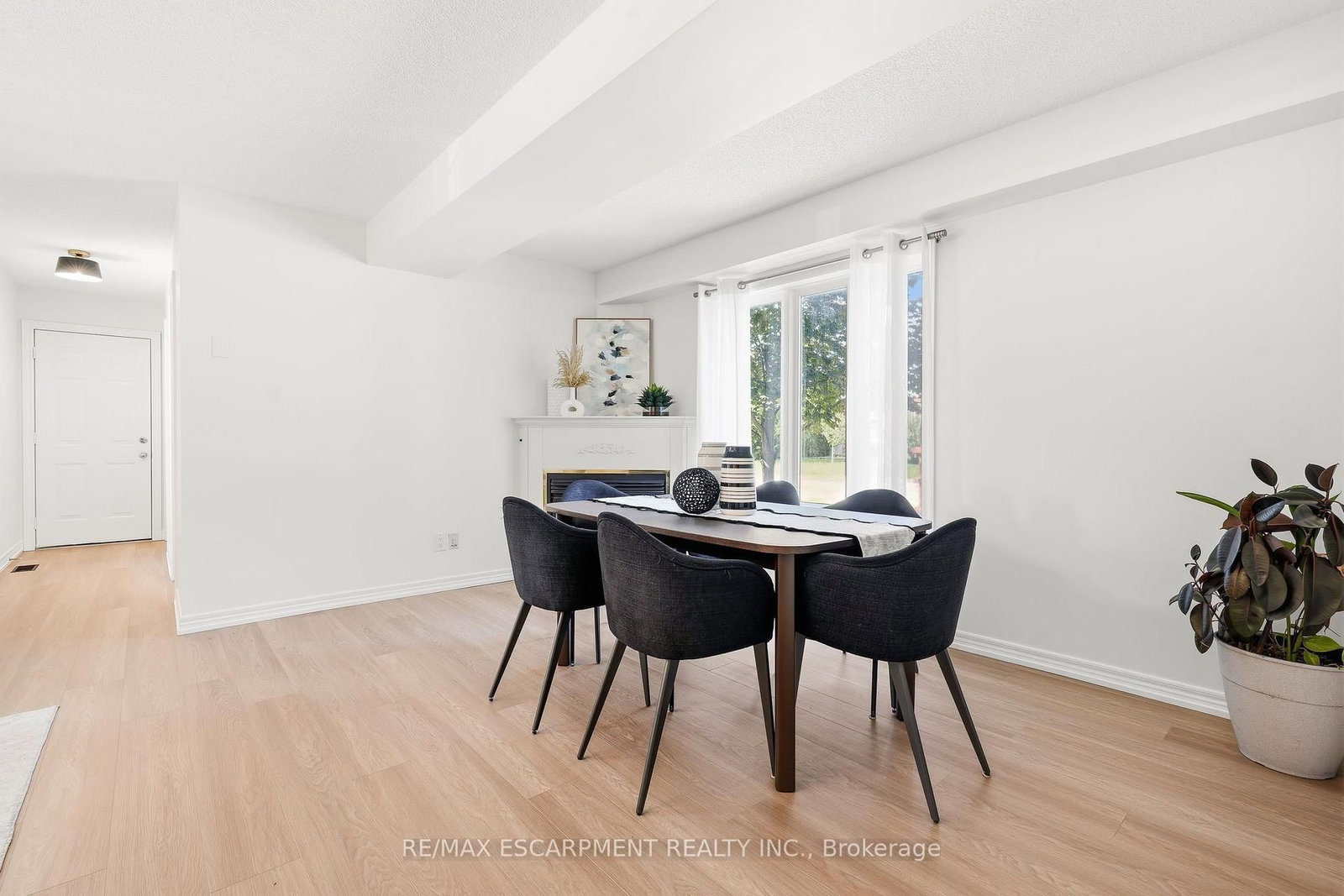 1745 Creek Way • #7 • Burlington, ON photo 8