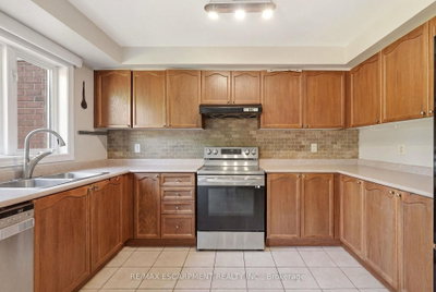 1745 Creek Way • #7 • Burlington, ON photo 9