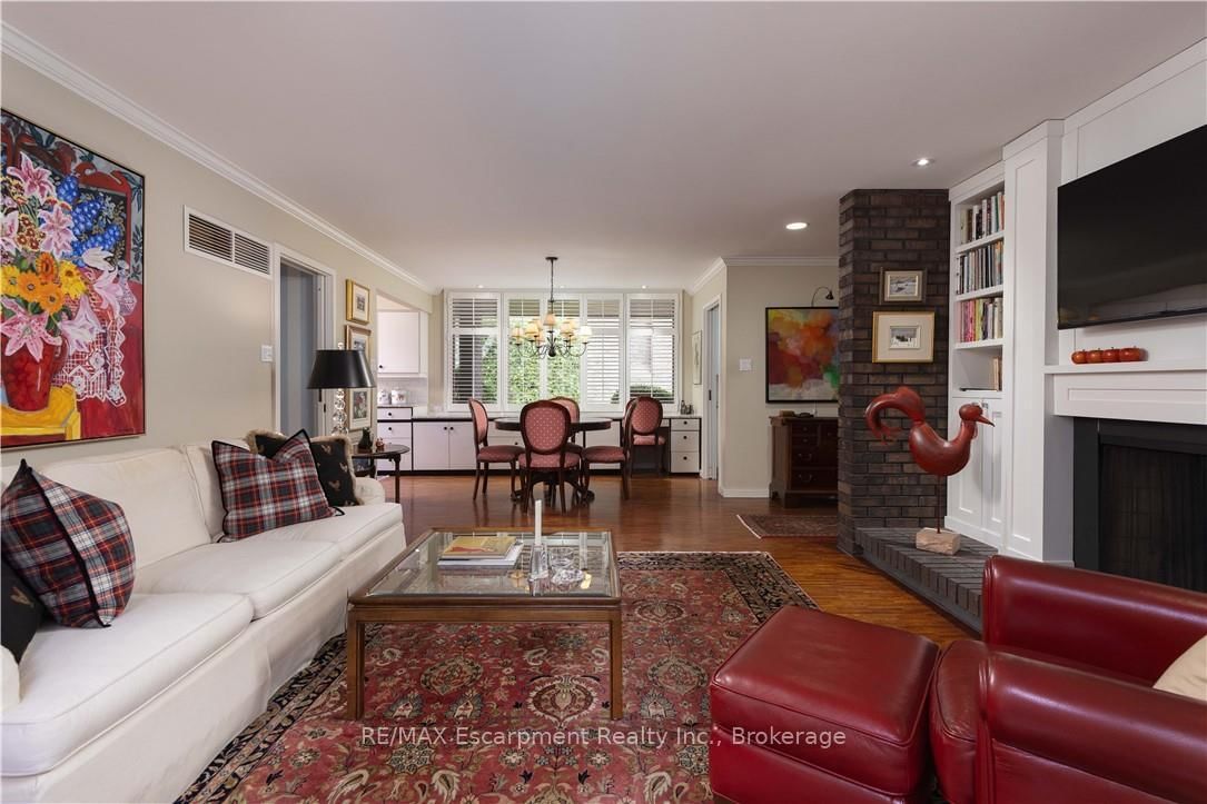 1168 Carey Road • Oakville, ON photo 14