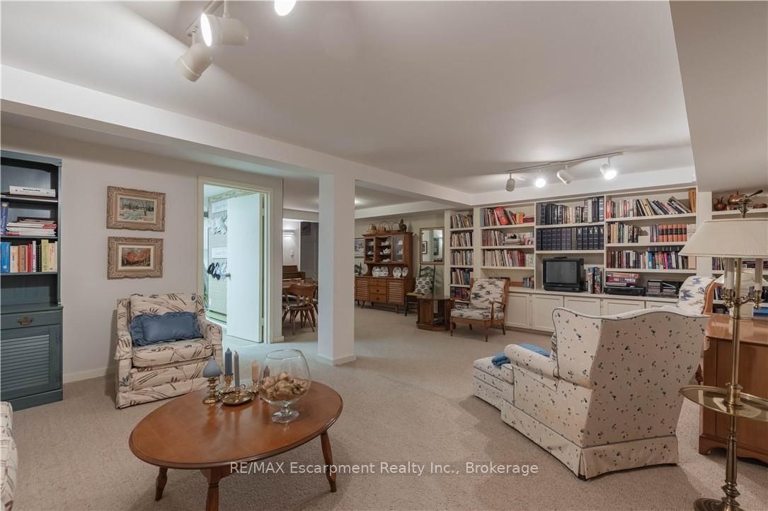 1168 Carey Road • Oakville, ON photo 27