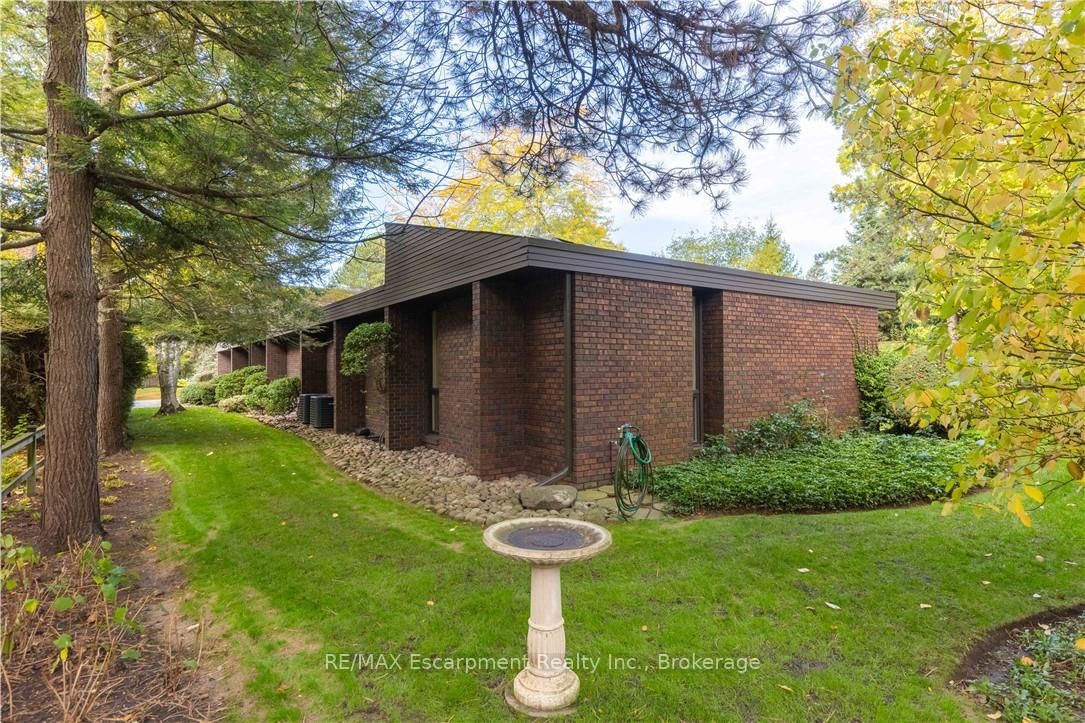 1168 Carey Road • Oakville, ON photo 30