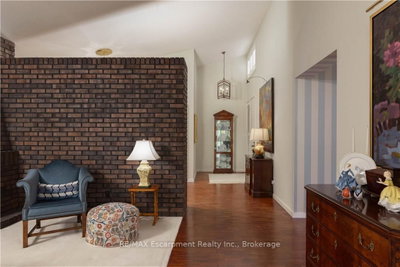 1168 Carey Road • Oakville, ON photo 9