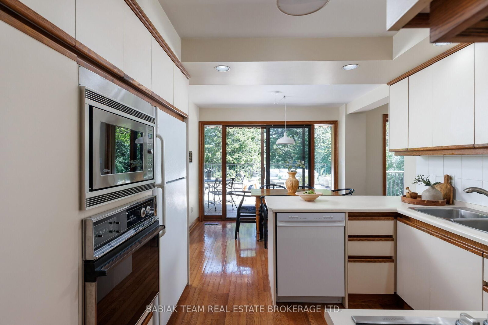 187 Ellis Avenue • Toronto, ON photo 24