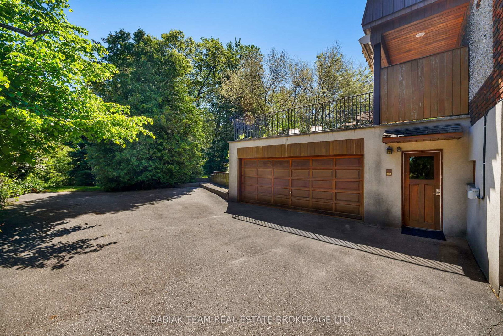 187 Ellis Avenue • Toronto, ON photo 43