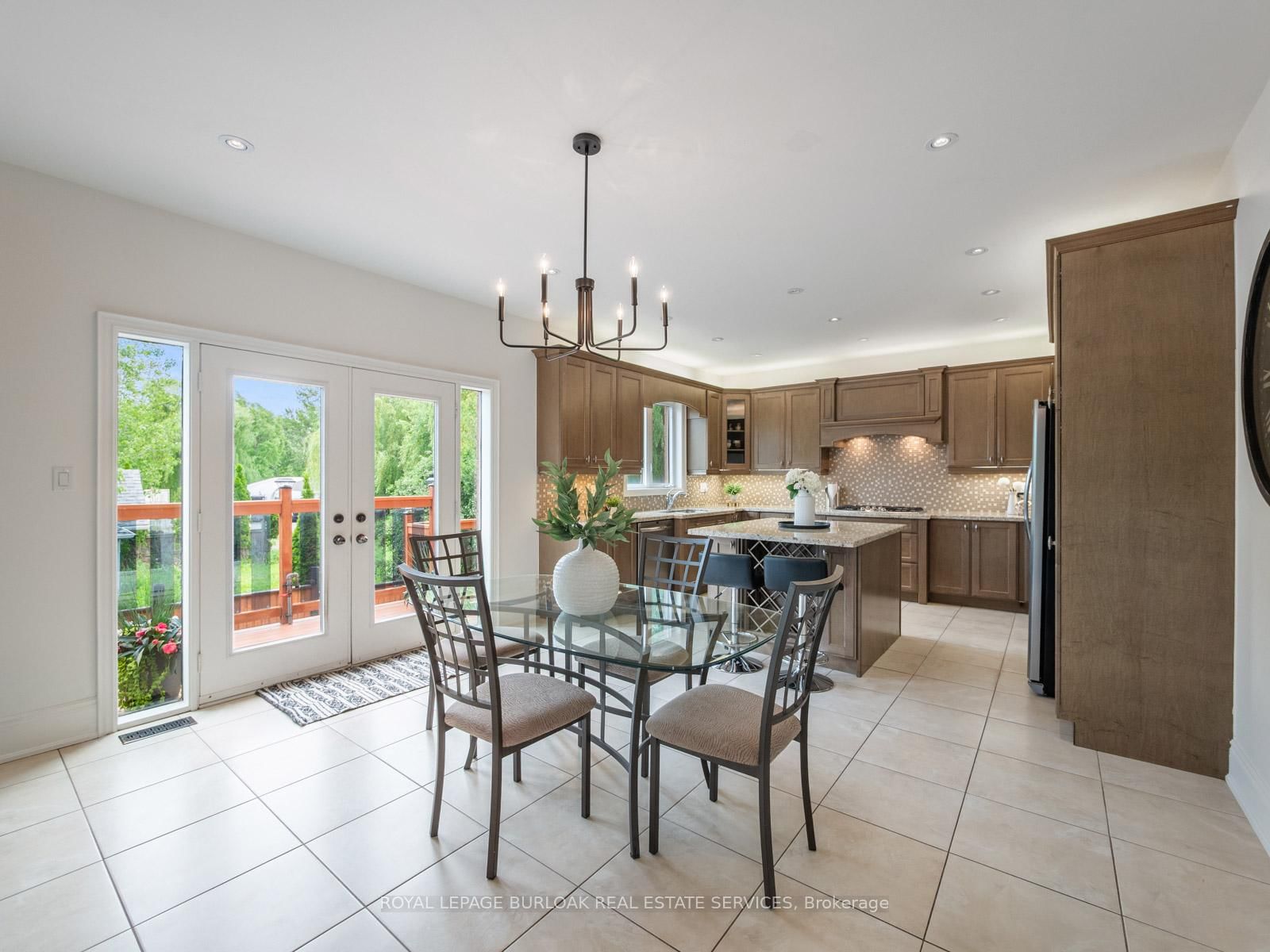 655 Kozel Court • Mississauga, ON photo 12