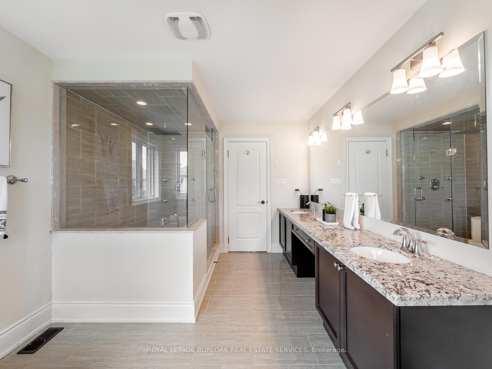 655 Kozel Court • Mississauga, ON photo 37
