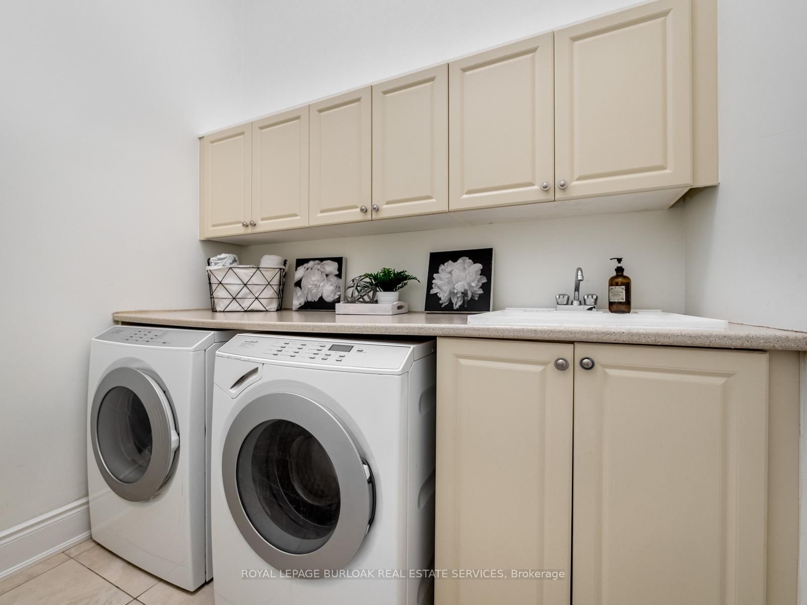 655 Kozel Court • Mississauga, ON photo 39