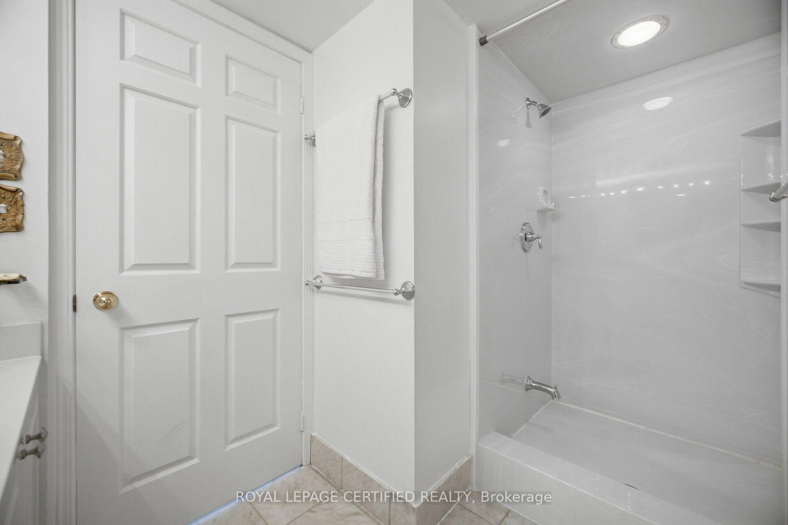 24 Hanover Road • #1610 • Brampton, ON photo 13