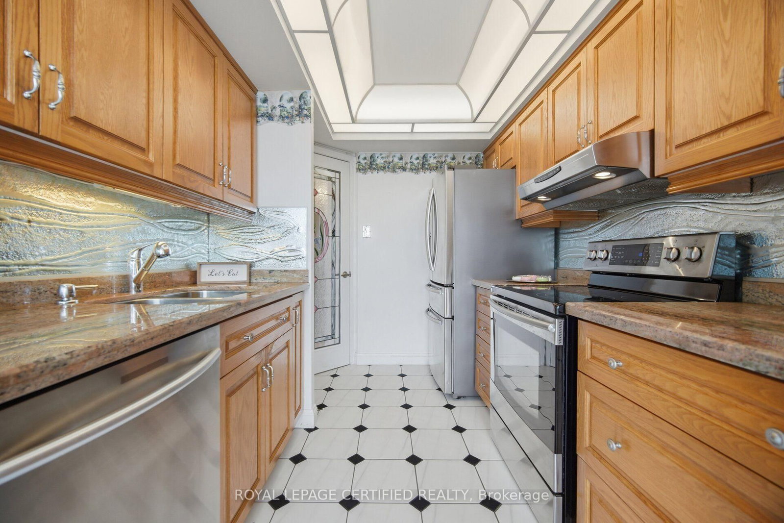 24 Hanover Road • #1610 • Brampton, ON photo 3