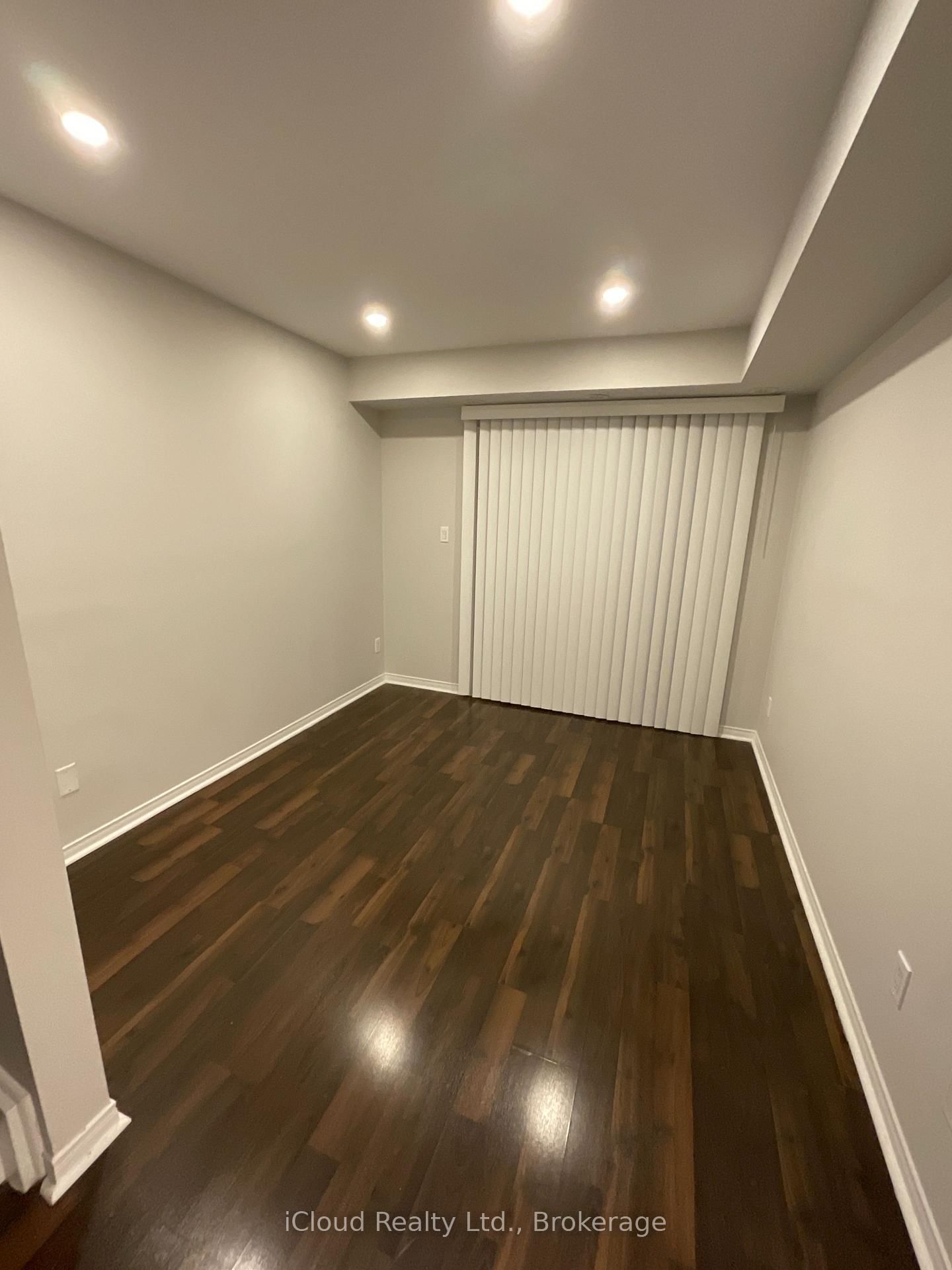 8-3070 Thomas St, Mississauga, view 16
