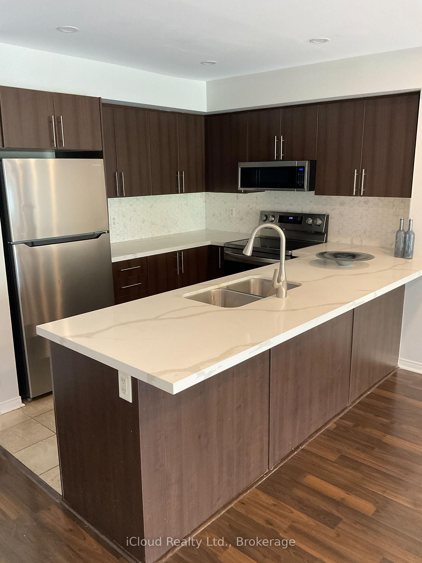 8-3070 Thomas St, Mississauga, view 9