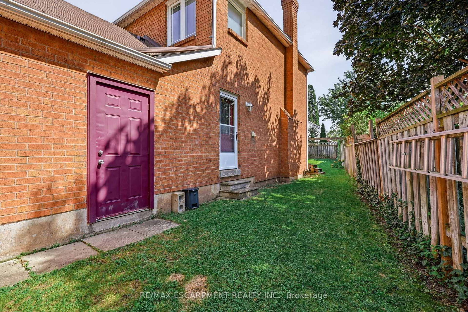 1058 Glenbrook Avenue • Oakville, ON photo 28