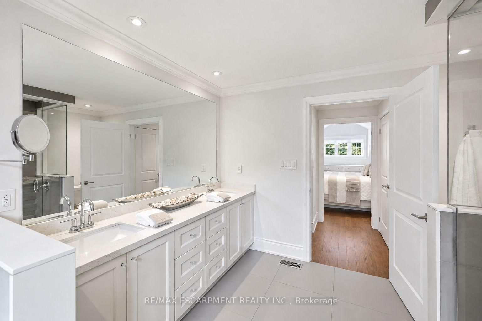 270 Poplar Drive • Burlington, ON photo 19