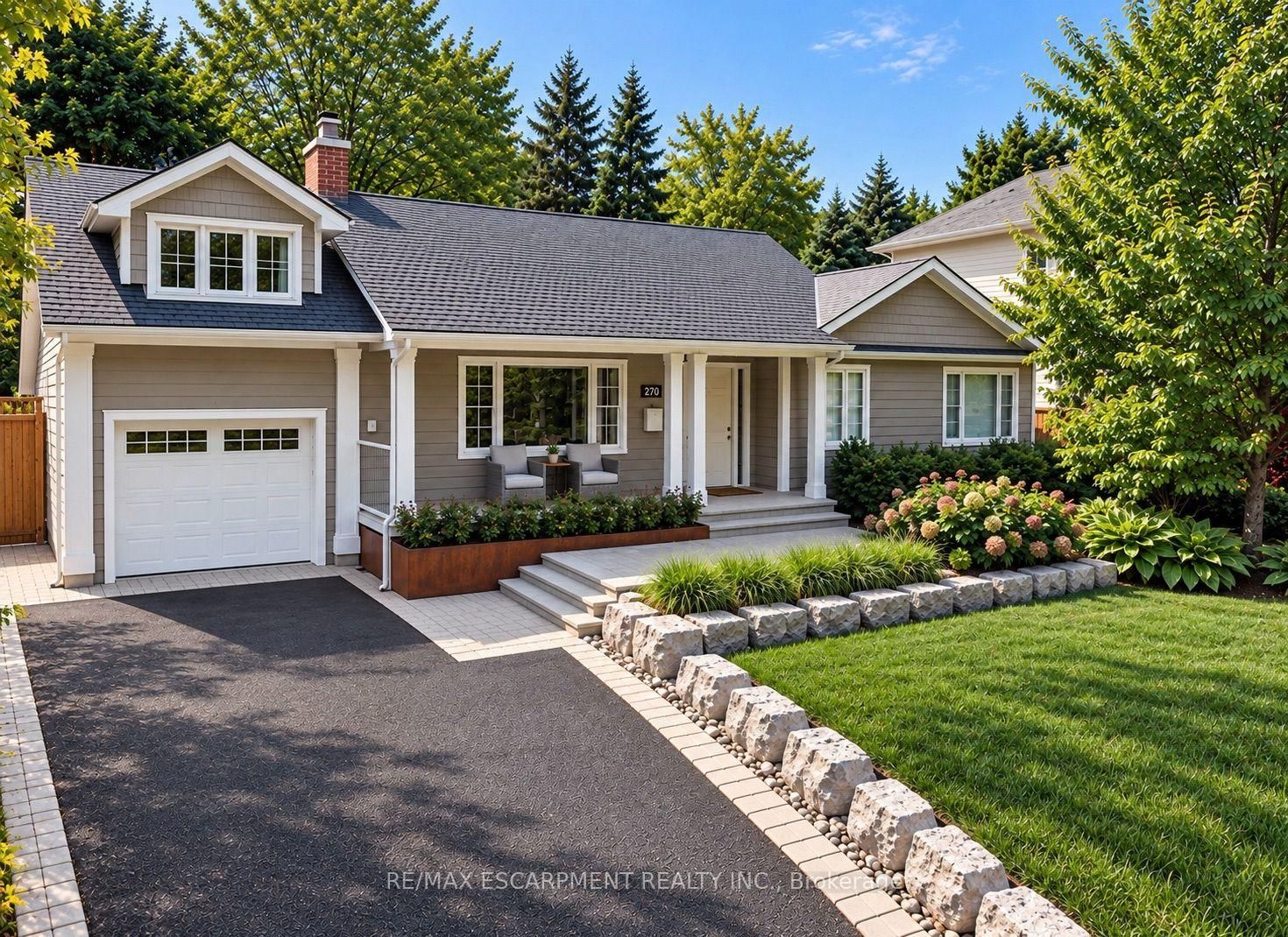 270 Poplar Drive • Burlington, ON photo 2