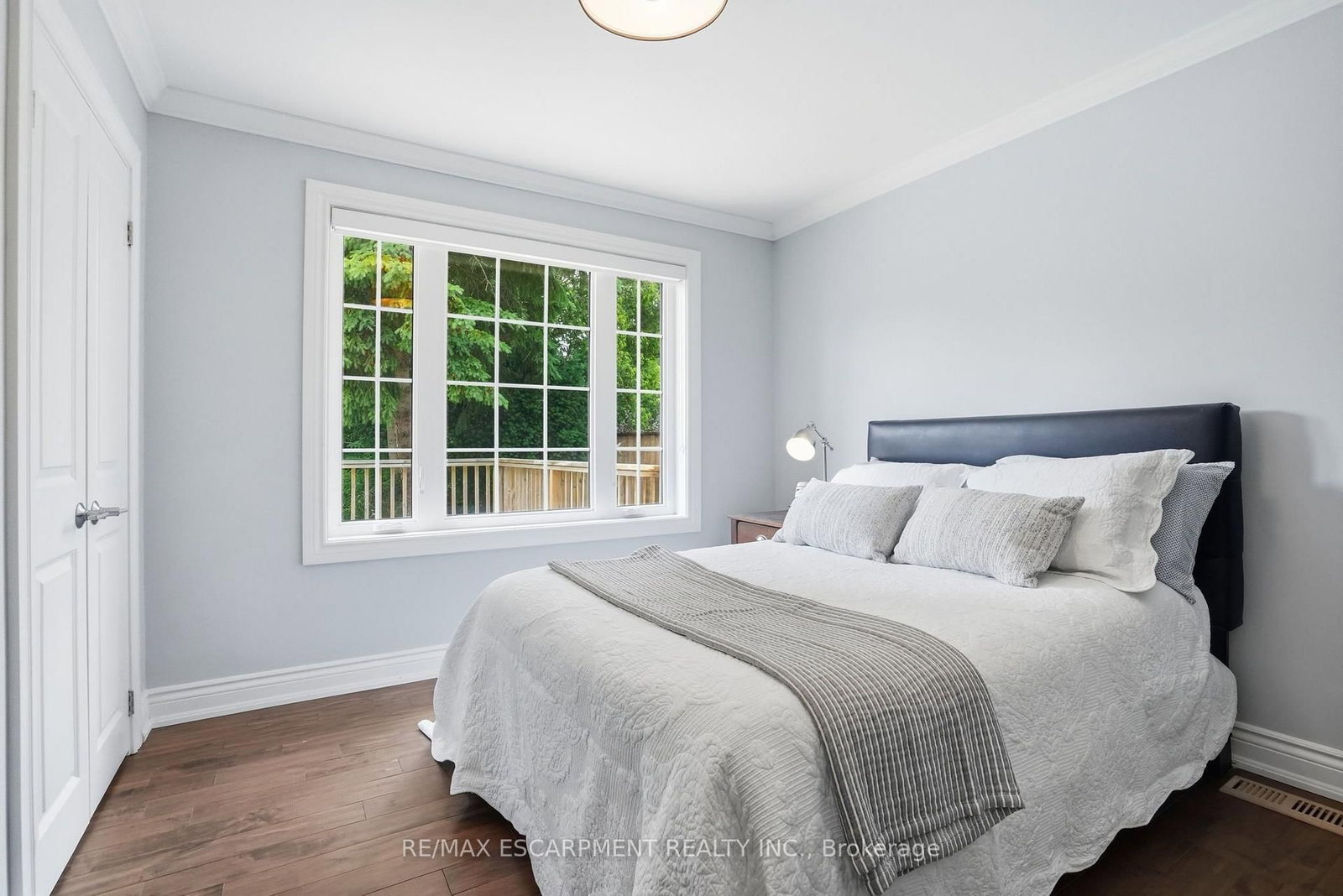 270 Poplar Drive • Burlington, ON photo 20