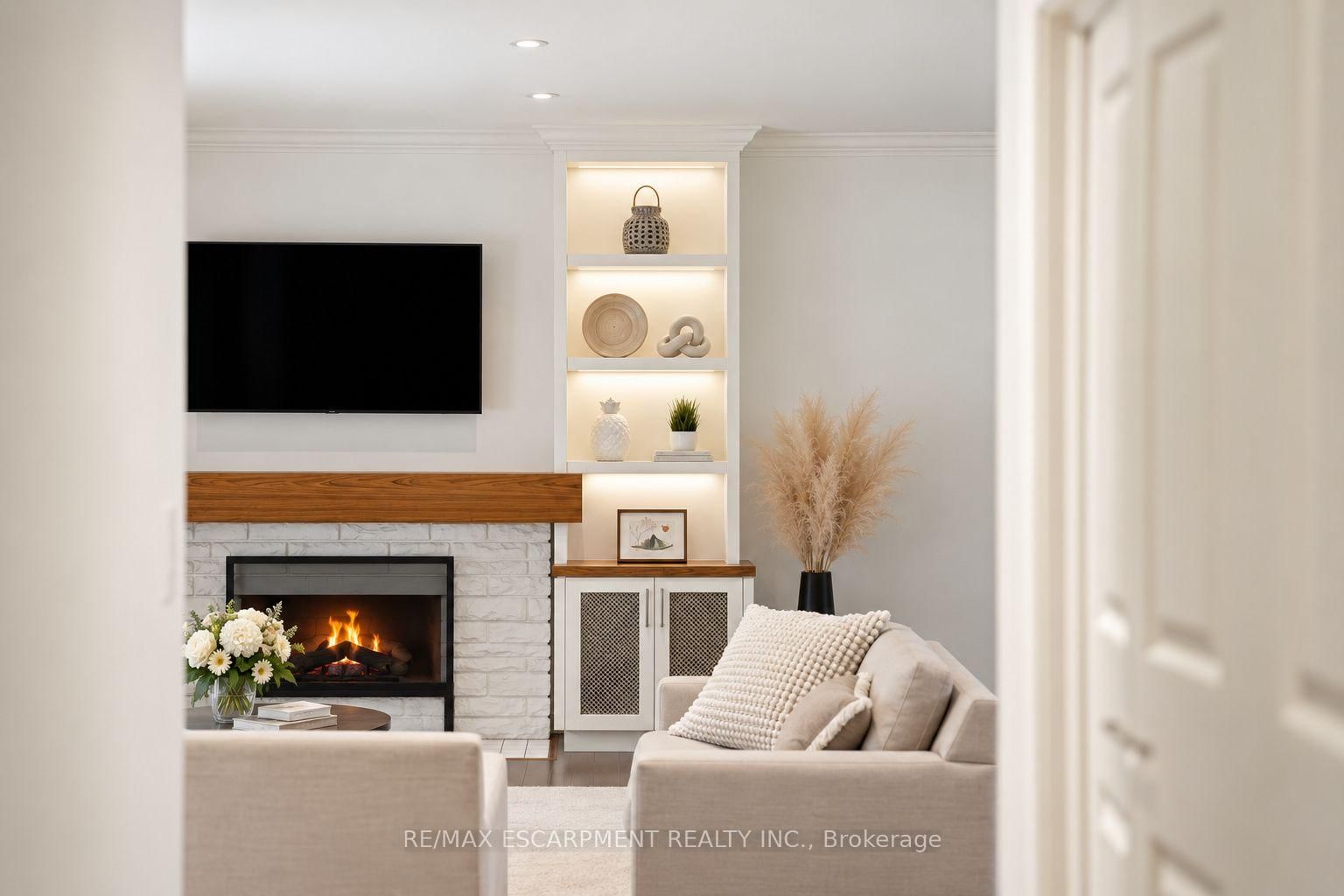 270 Poplar Drive • Burlington, ON photo 9
