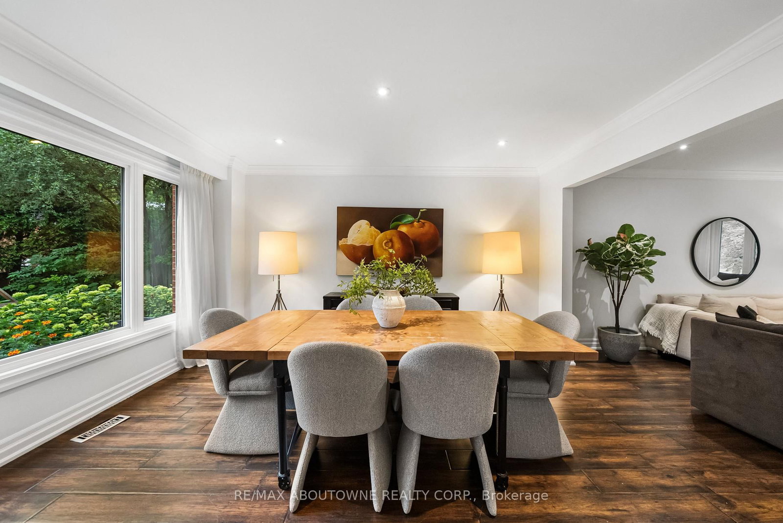 470 Carlton Drive • Oakville, ON photo 10