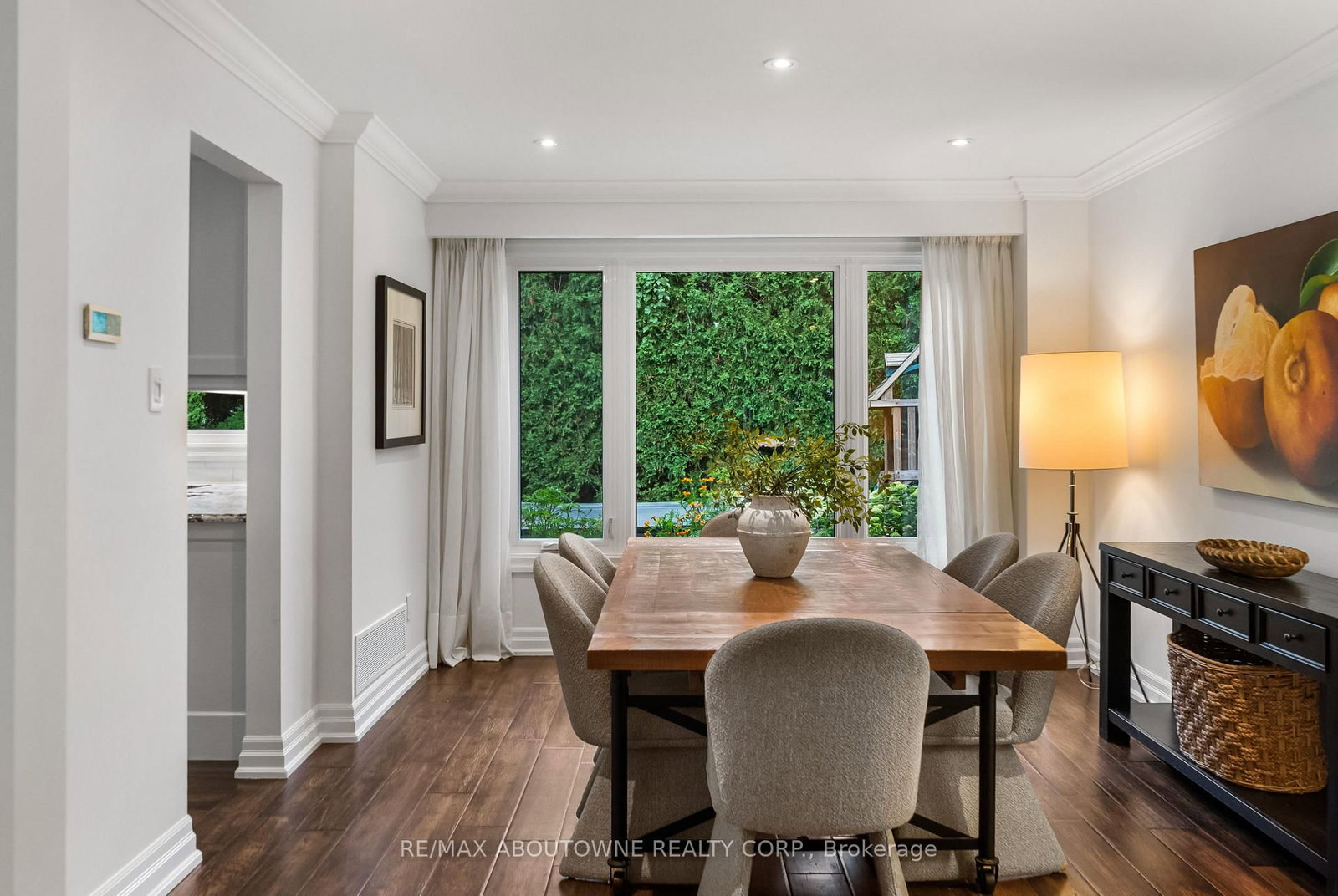 470 Carlton Drive • Oakville, ON photo 11