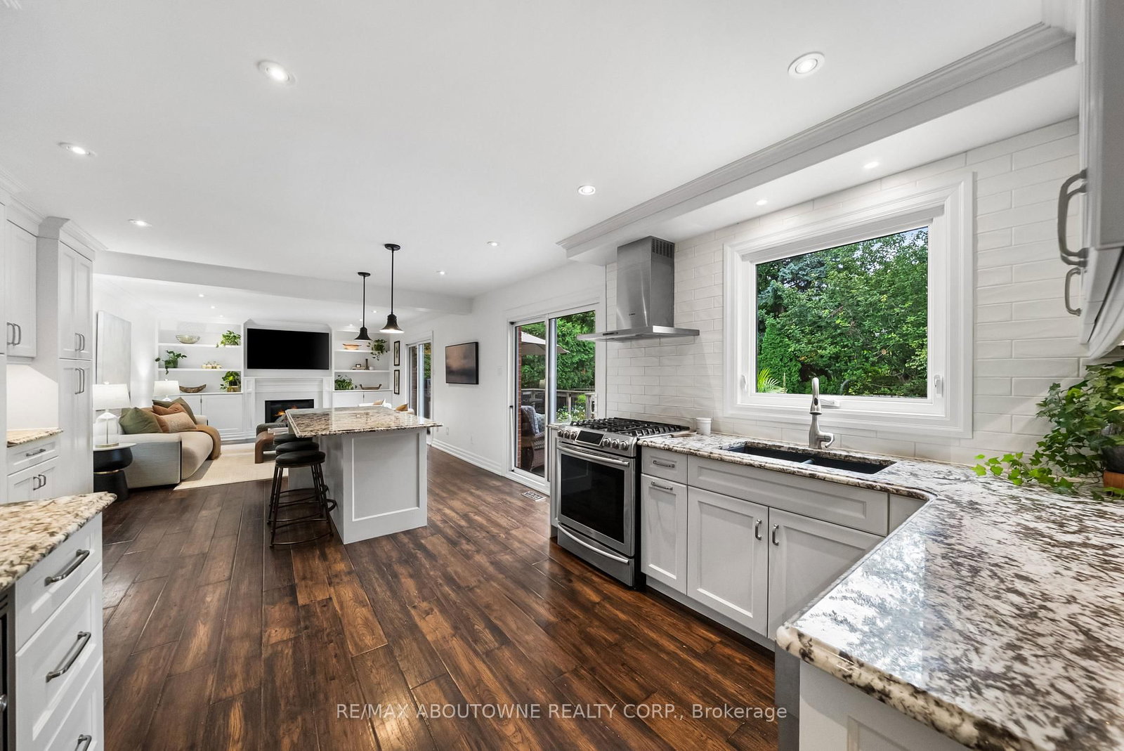 470 Carlton Drive • Oakville, ON photo 13