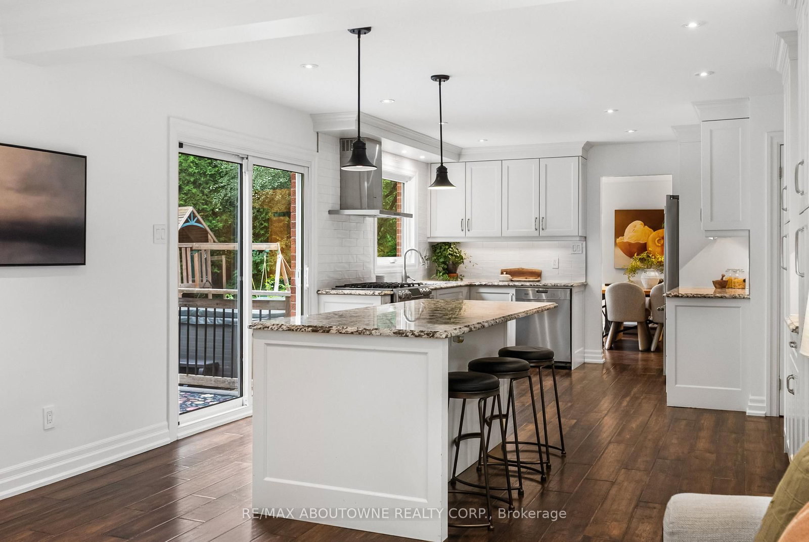 470 Carlton Drive • Oakville, ON photo 14