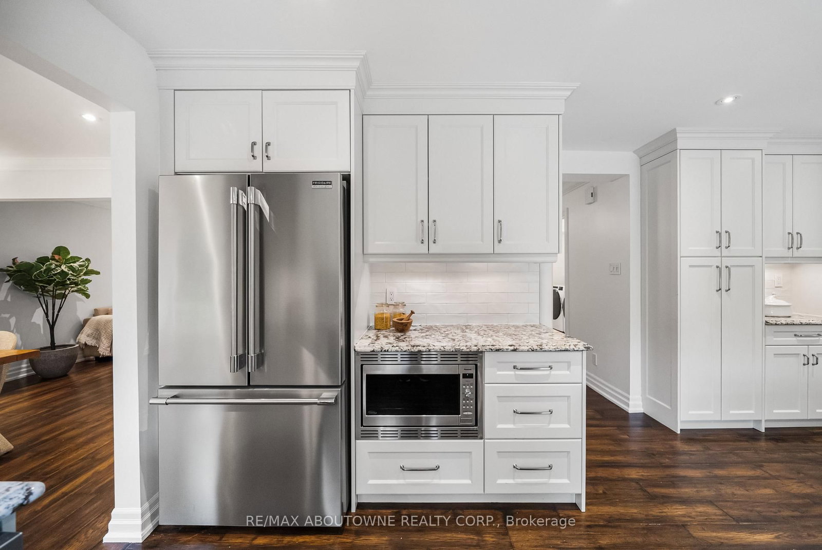 470 Carlton Drive • Oakville, ON photo 17