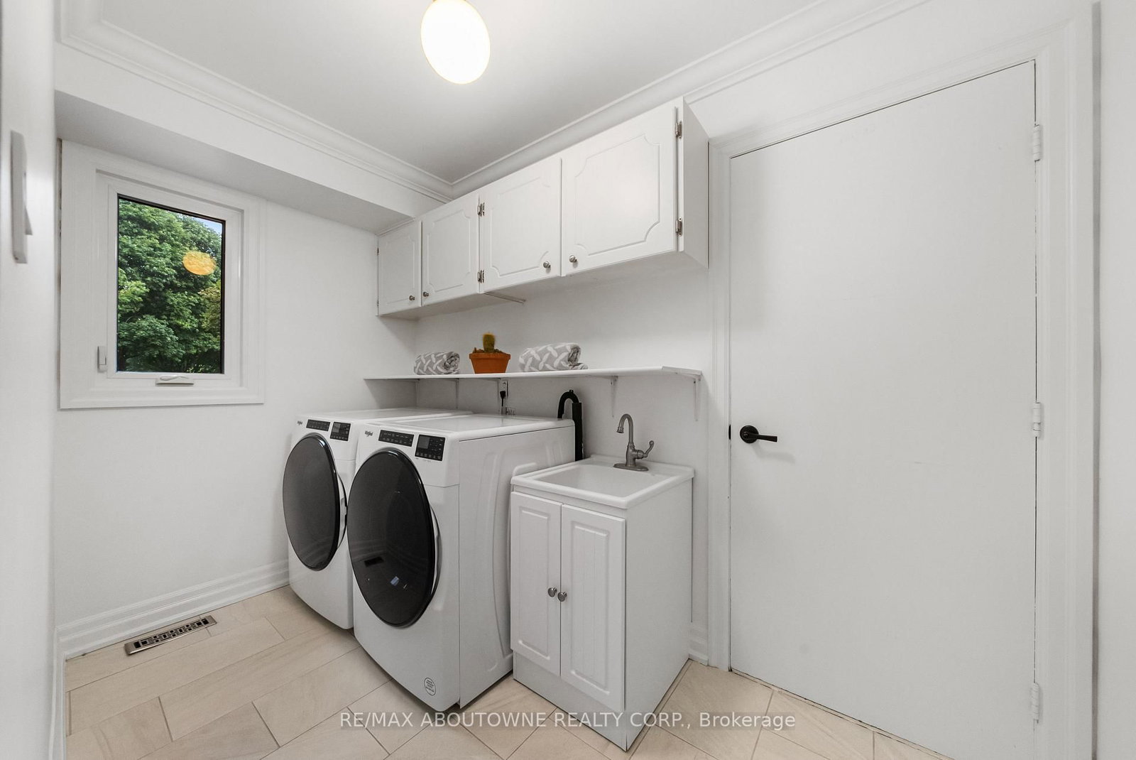 470 Carlton Drive • Oakville, ON photo 21
