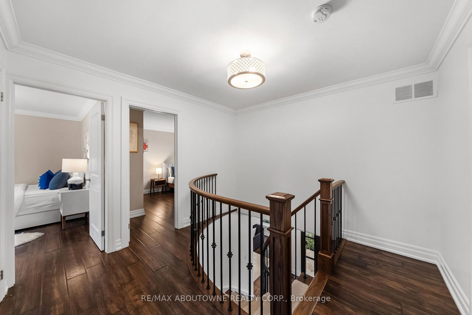 470 Carlton Drive • Oakville, ON photo 23