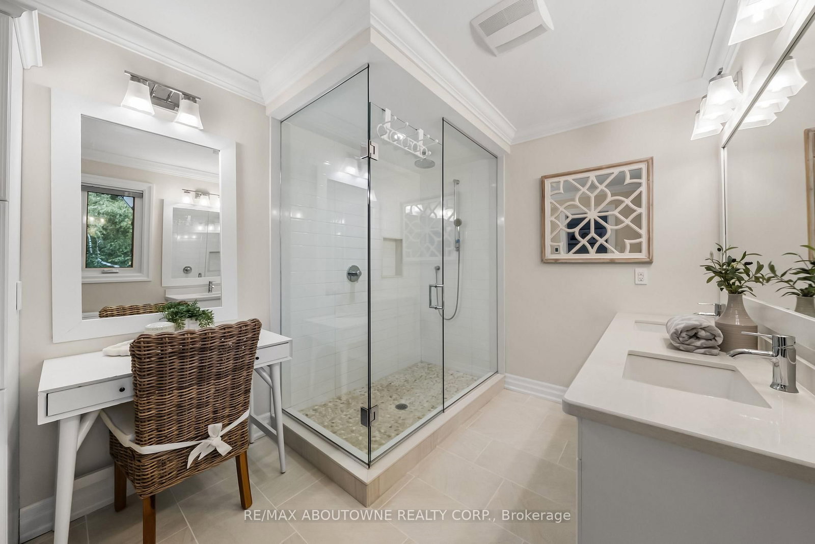 470 Carlton Drive • Oakville, ON photo 28