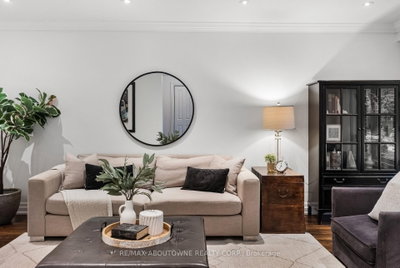 470 Carlton Drive • Oakville, ON photo 8