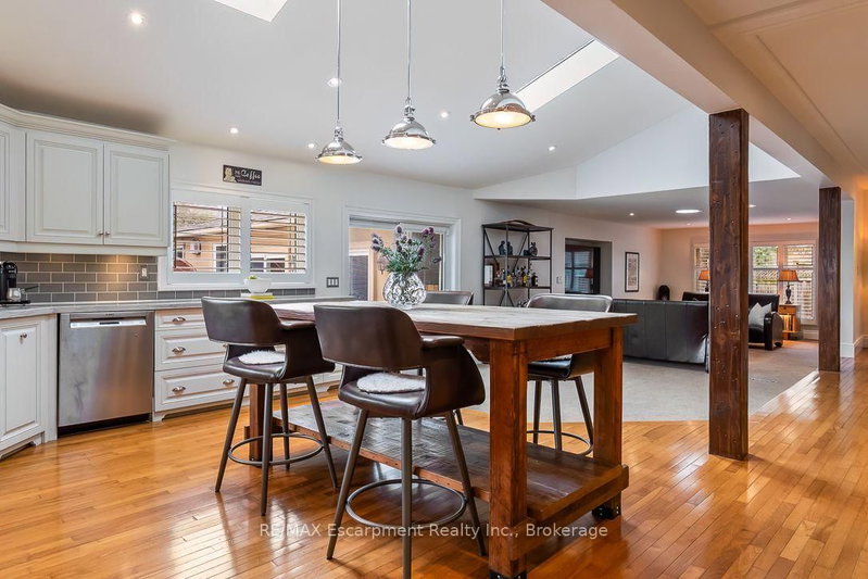 24 Birkbank Oakville,ON L6J 4Y9 — Photo 6