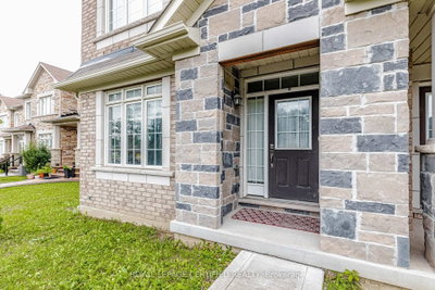 66 Hatton Court • Brampton, ON photo 3