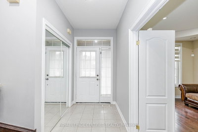 66 Hatton Court • Brampton, ON photo 4