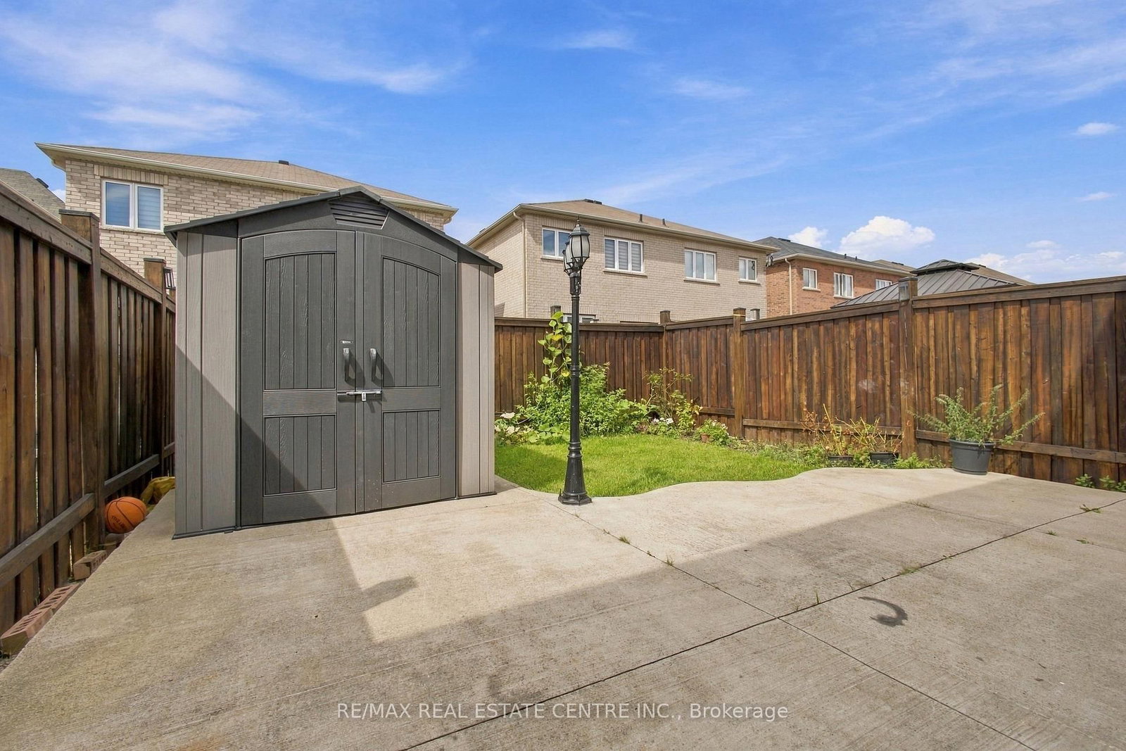 28 Banbridge Crescent • Brampton, ON photo 42