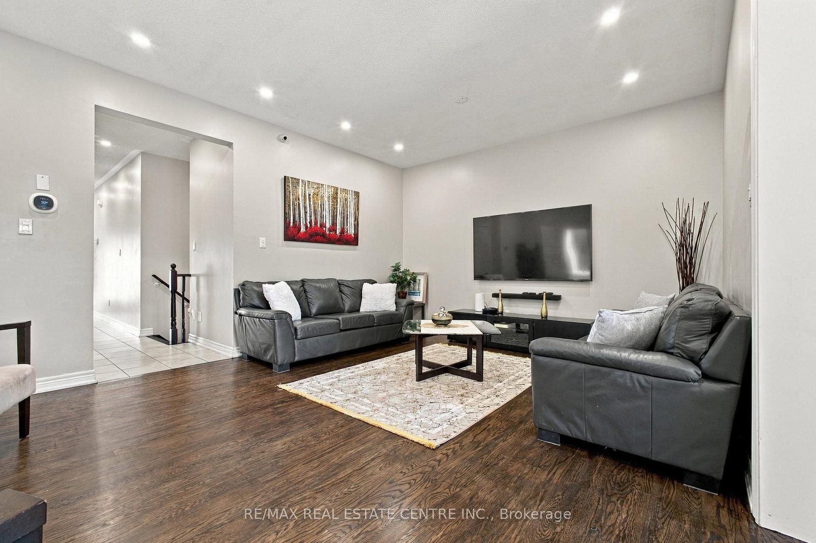 28 Banbridge Crescent • Brampton, ON photo 8