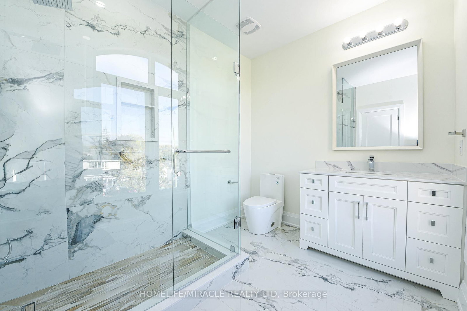 11 Hillcrest Avenue • Brampton, ON photo 47