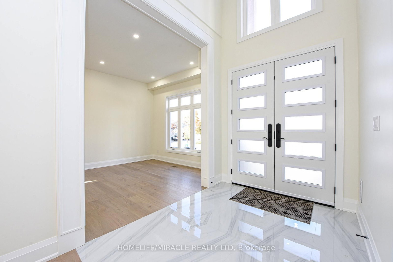 11 Hillcrest Avenue • Brampton, ON photo 7
