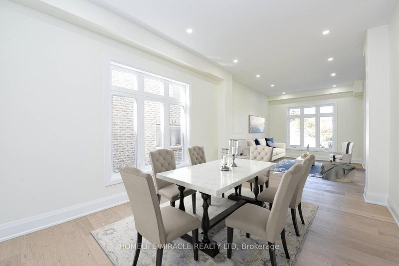 11 Hillcrest Brampton,ON L6W 1Y7 — Photo 8